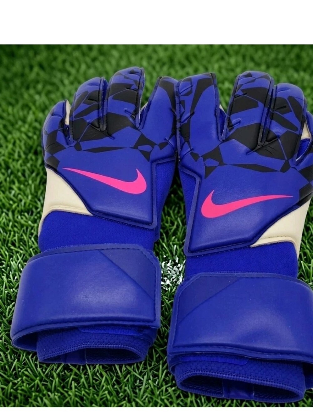 $137 Nike GK Vapor Grip3 Goalie Gloves Racer Blue